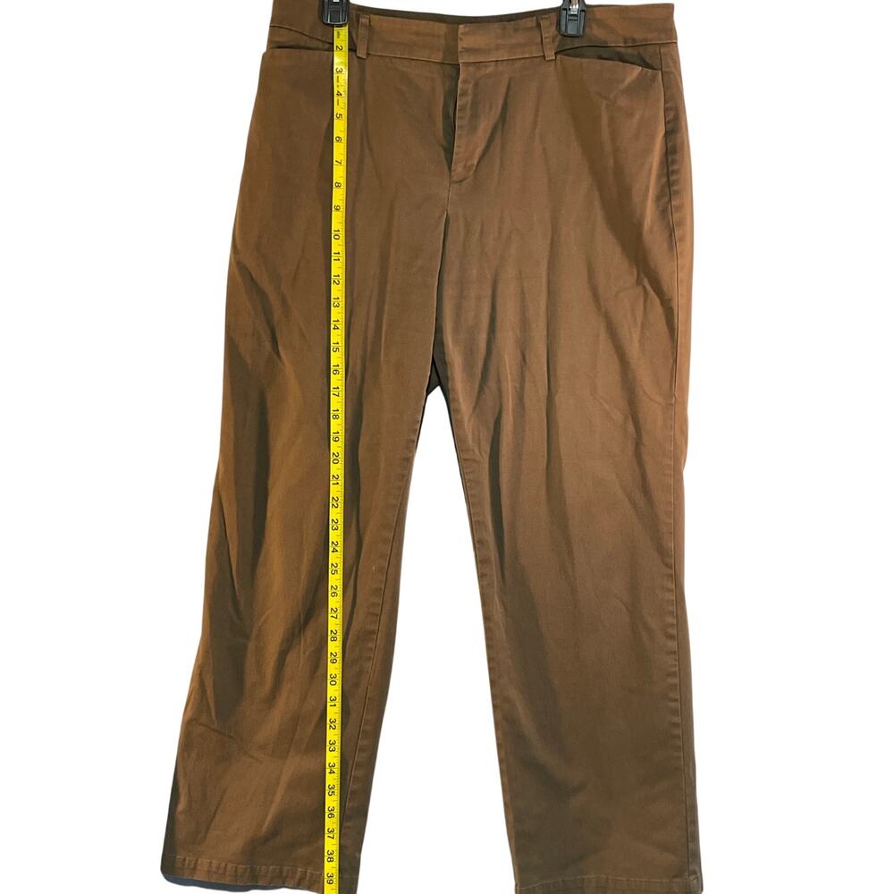 Dockers brand lady’s pants Size 16 short
